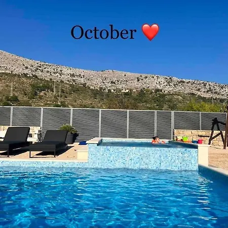 ヴィラ Luxury Villa,private Pool, Sauna,jacuzzi,near Split *