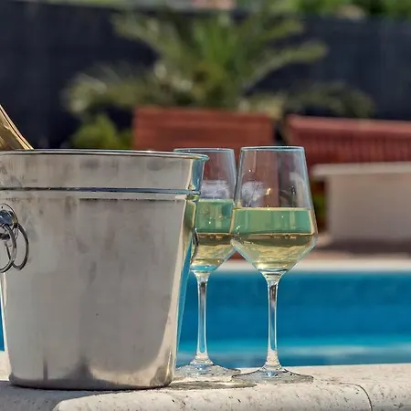 Luxury Villa,private Pool, Sauna,jacuzzi,near Split