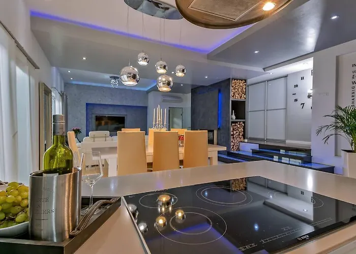 Luxury Villa,private Pool, Sauna,jacuzzi,near Split Villa