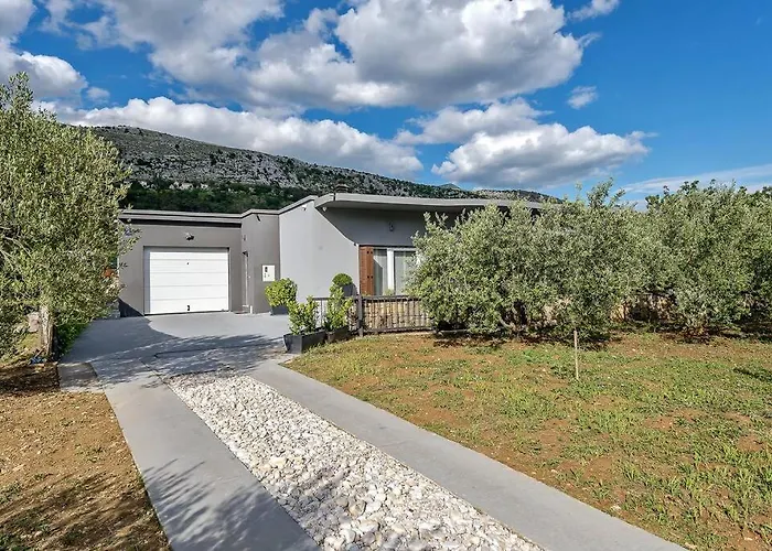 Luxury Villa,private Pool, Sauna,jacuzzi,near Split *