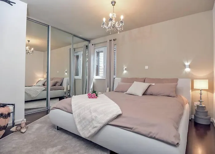Luxury Villa,private Pool, Sauna,jacuzzi,near Split Villa *