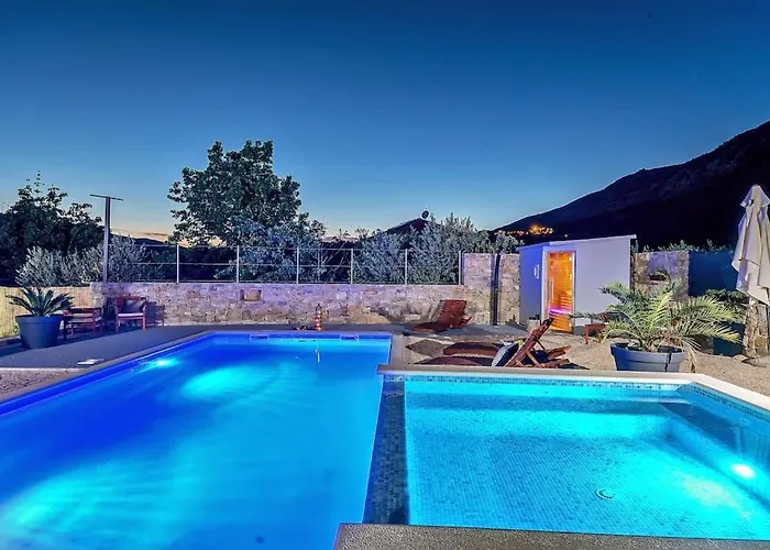 Luxury Villa,private Pool, Sauna,jacuzzi,near Split Villa *