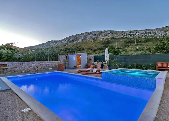 Luxury Villa,private Pool, Sauna,jacuzzi,near Split Villa *