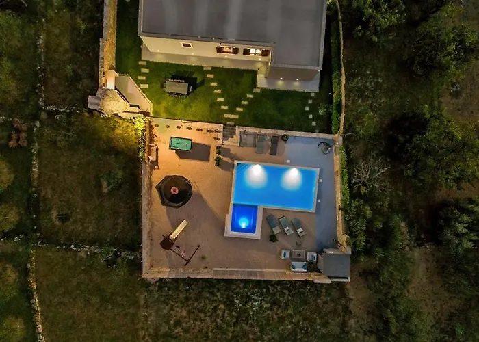 Luxury Villa,private Pool, Sauna,jacuzzi,near Split Villa *
