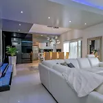 Luxury Villa,private Pool, Sauna,jacuzzi,near Split Villa Srinjine