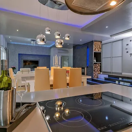 Luxury Villa,private Pool, Sauna,jacuzzi,near Split Villa