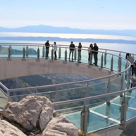 Luxury Villa,private Pool, Sauna,jacuzzi,near Split Srinjine