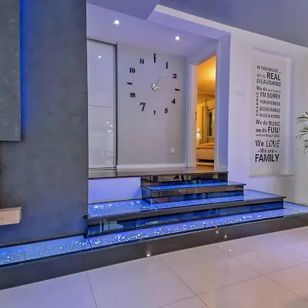 Villa Luxury Villa,private Pool, Sauna,jacuzzi,near Split *