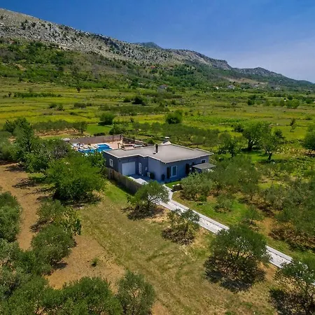 Luxury Villa,private Pool, Sauna,jacuzzi,near Split
