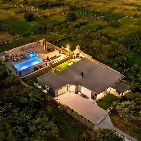 Luxury Villa,private Pool, Sauna,jacuzzi,near Split