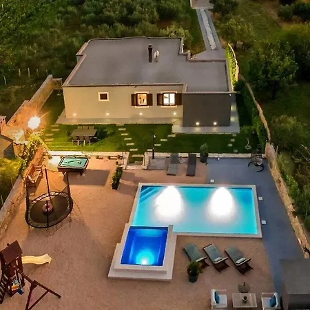 Luxury Villa,private Pool, Sauna,jacuzzi,near Split