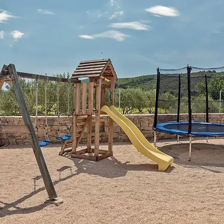 Villa Luxury Villa,private Pool, Sauna,jacuzzi,near Split Srinjine