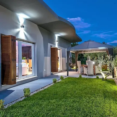 Luxury Villa,private Pool, Sauna,jacuzzi,near Split Villa *