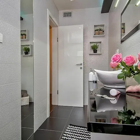 Luxury Villa,private Pool, Sauna,jacuzzi,near Split *
