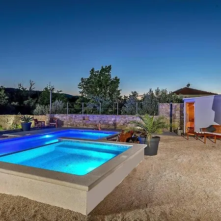 Luxury Villa,private Pool, Sauna,jacuzzi,near Split *