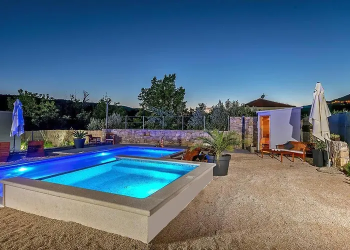 Luxury Villa,private Pool, Sauna,jacuzzi,near Split *